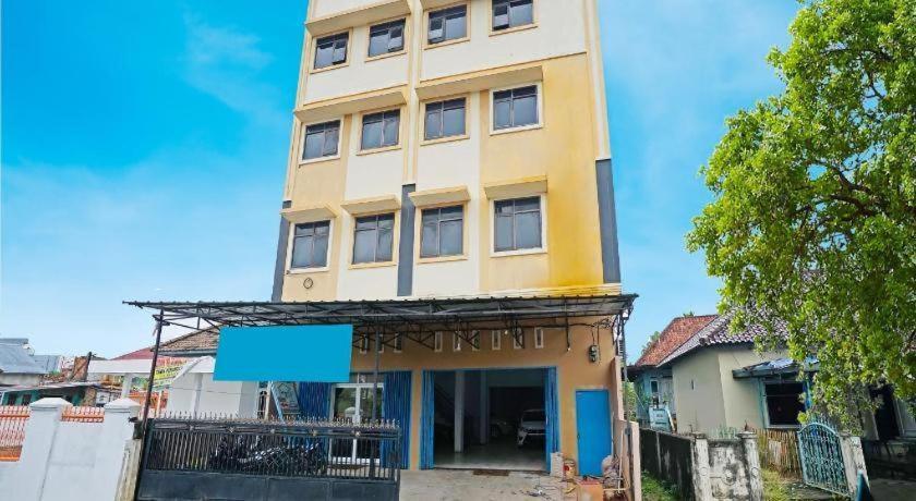 Hotel Oyo 91559 Kost Bangau Syariah Perabumulih Exteriér fotografie